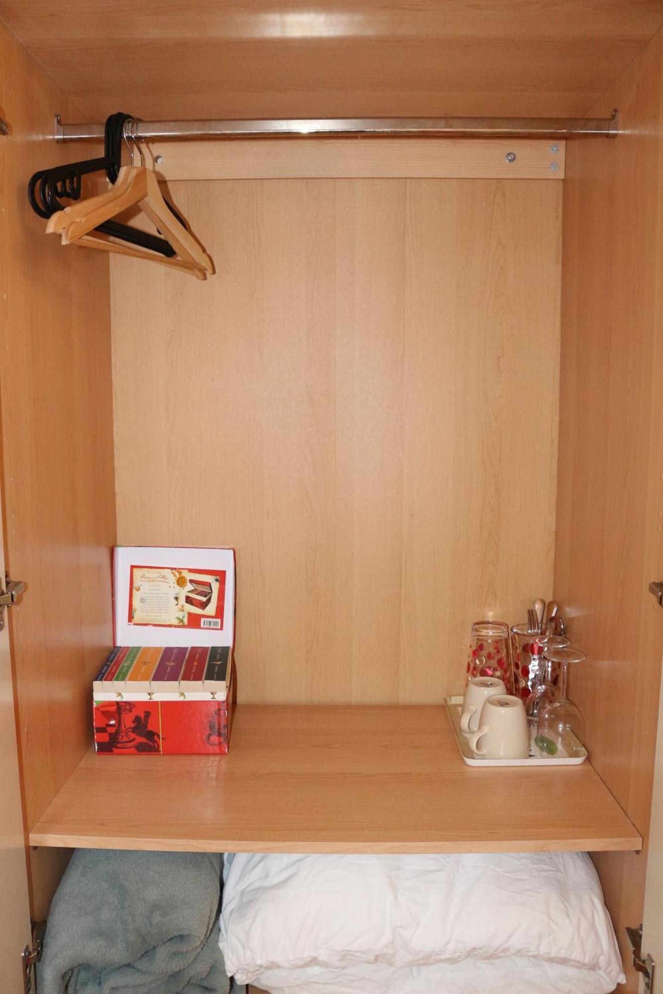 Ensuite Master Bedroom, Private Bathroom, Inside Family Home, Walking Distance To Harry Potter วัตฟอร์ด ภายนอก รูปภาพ